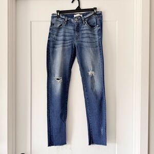 Kancan Med/Dk Wash Skinny Raw Hem Distressed Mid-Rise Stretch Woman’s Jean